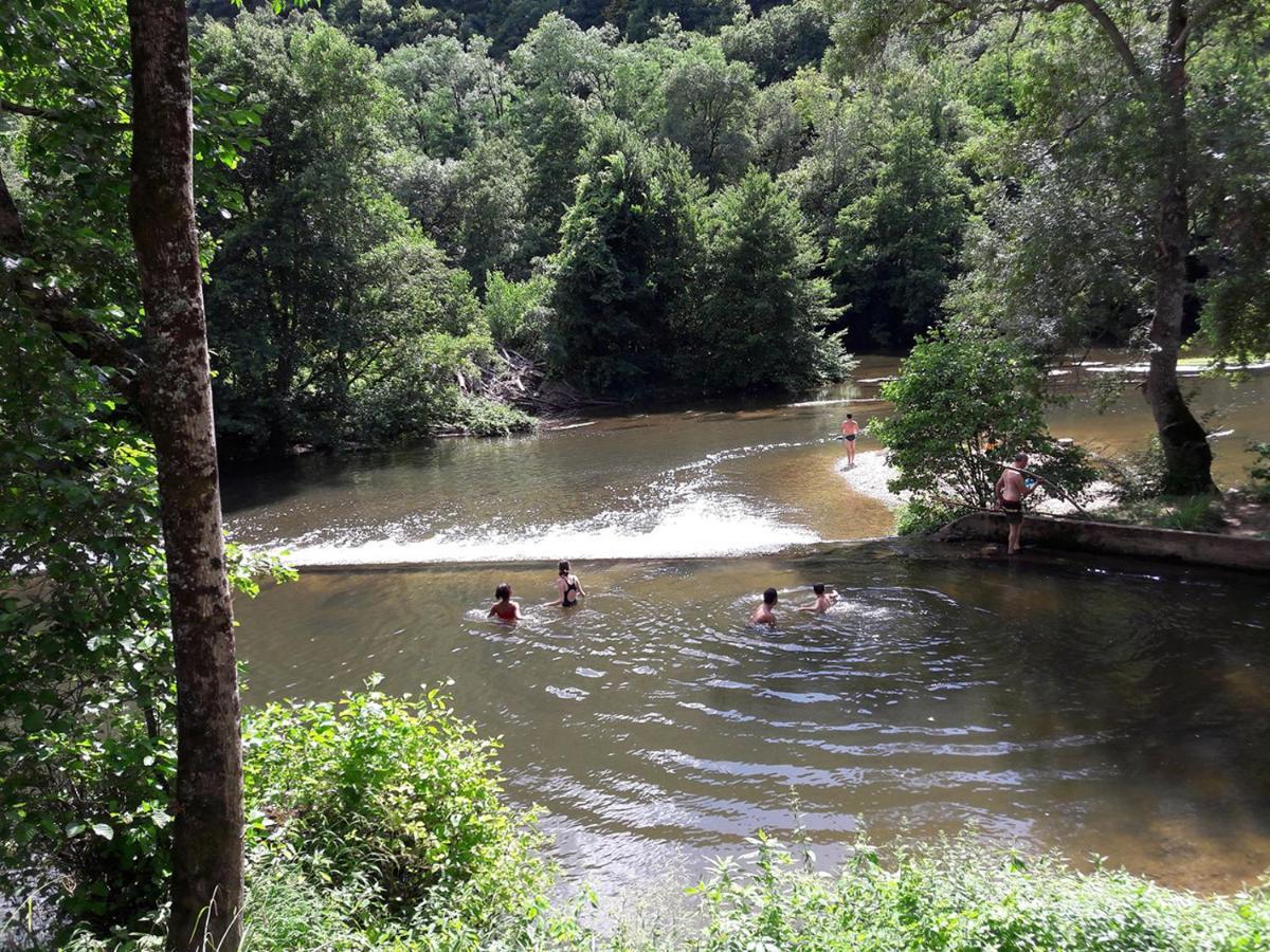 Le Moulin De Saleth Otel Saint-Antonin Dış mekan fotoğraf
