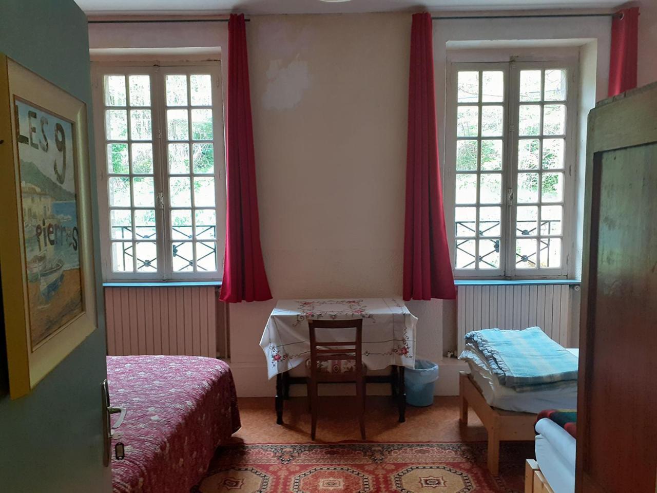 Le Moulin De Saleth Otel Saint-Antonin Oda fotoğraf