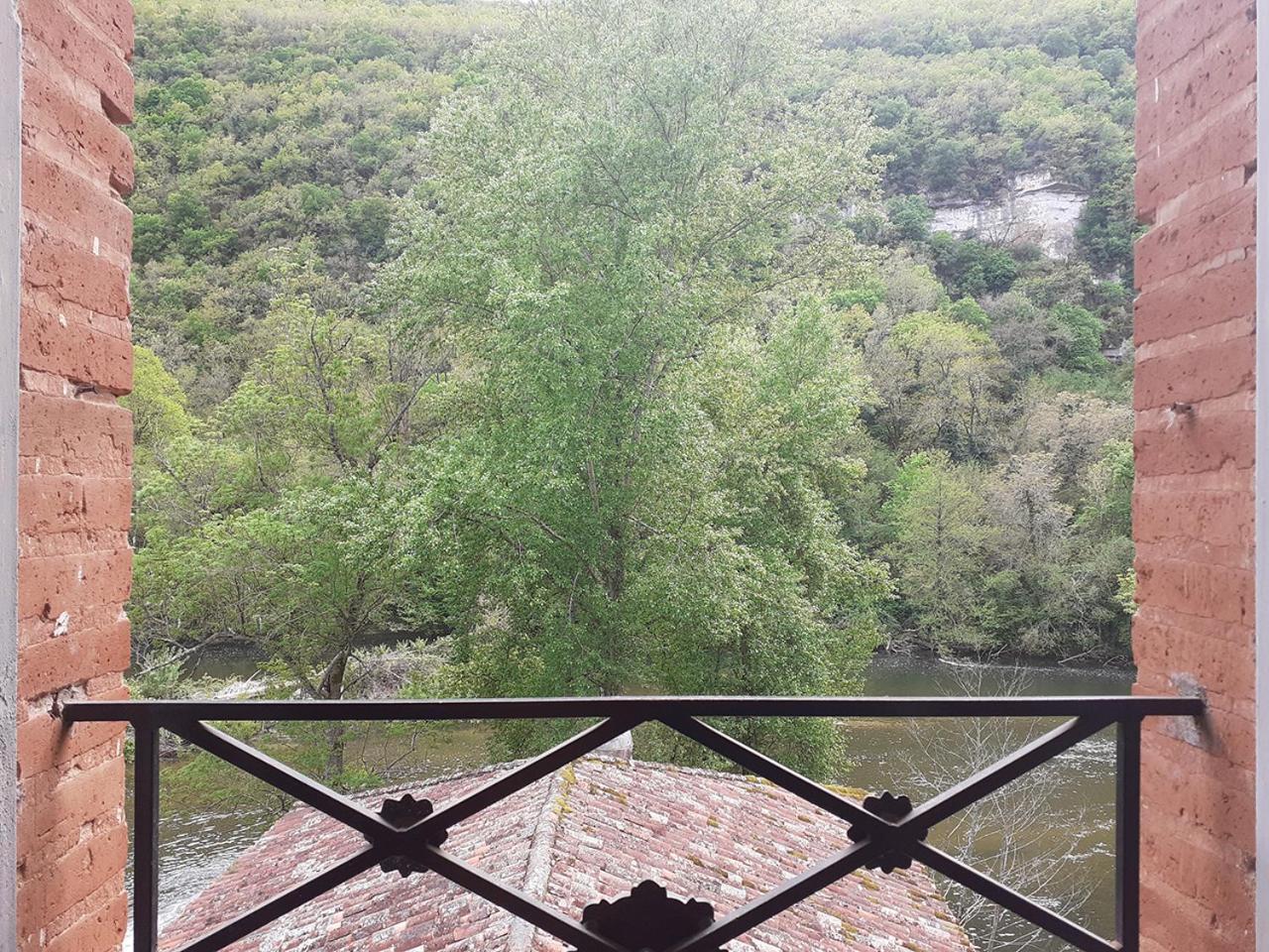 Le Moulin De Saleth Otel Saint-Antonin Oda fotoğraf